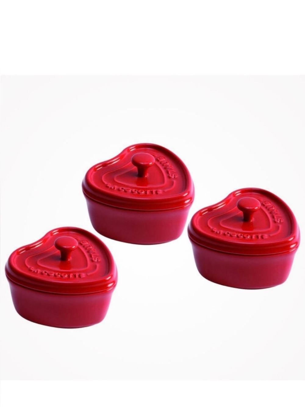 NIB Staub Red Heart-Shaped Ramekin mini cocotte Set with Lids - 3 Piece